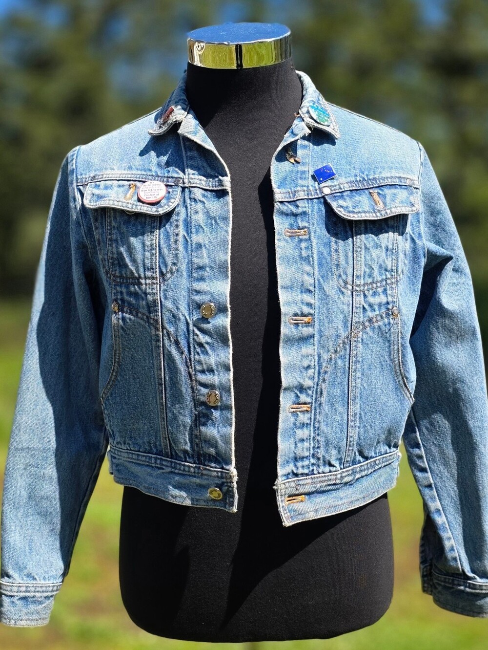 SASSI Denim Women's Distressed Ripped Jean Jacket 80s Look Cotton 90s Medium Y2k